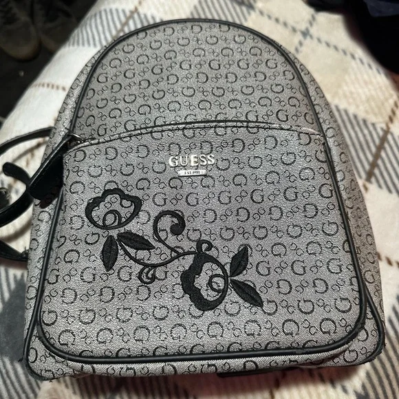 Guess | Bags | Guess Gray And Black Patterned Backpack  display picture 2